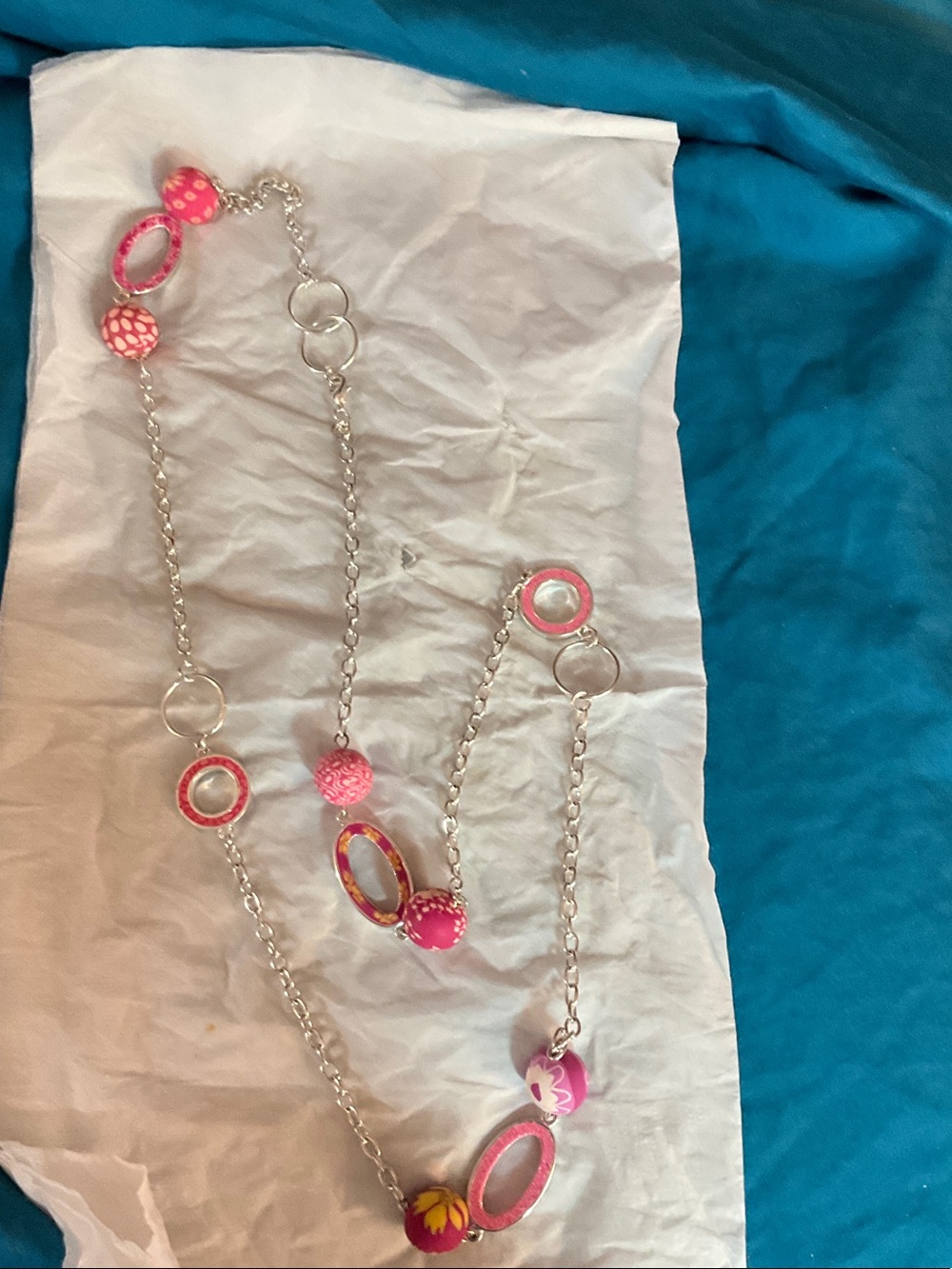 VIVA BEADS Pink Multi-Bead Silver Chain Necklace -